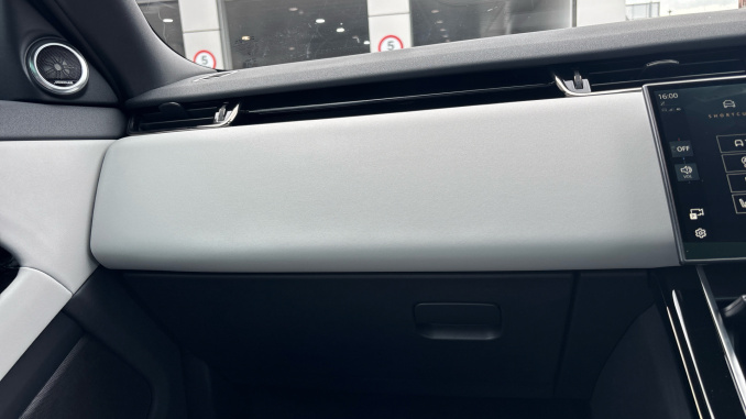 Land Rover Range Rover Evoque 2.0 D200 Hoxton Edition 5dr Auto Diesel Hatchback - Image 25